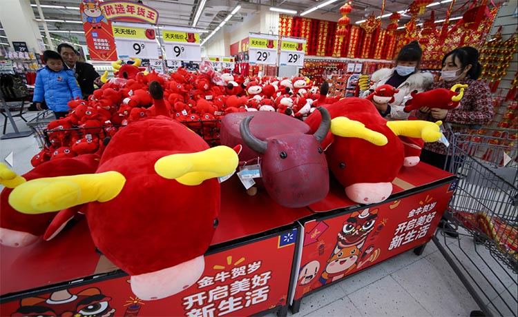 双节临近,牛年吉祥物热销