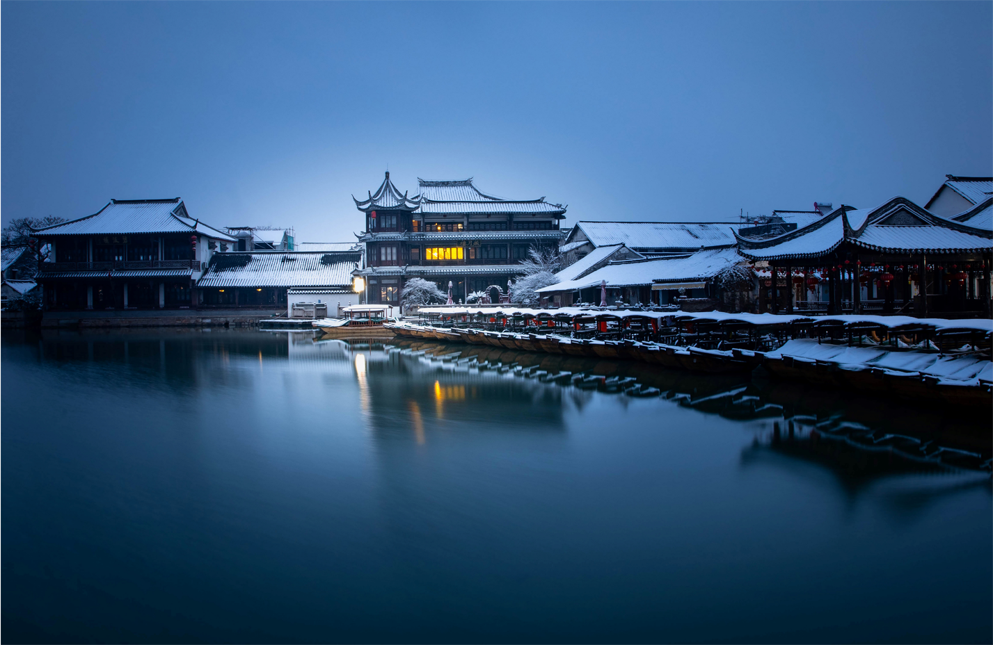 《晨雪》徐建男.jpg