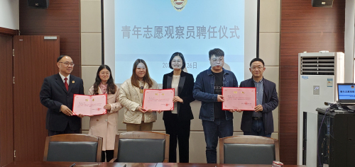 高港招聘_高港区金港南路新百伦招聘 店长一名底薪2800 总提 加年终奖励 店员数名24 ...(5)