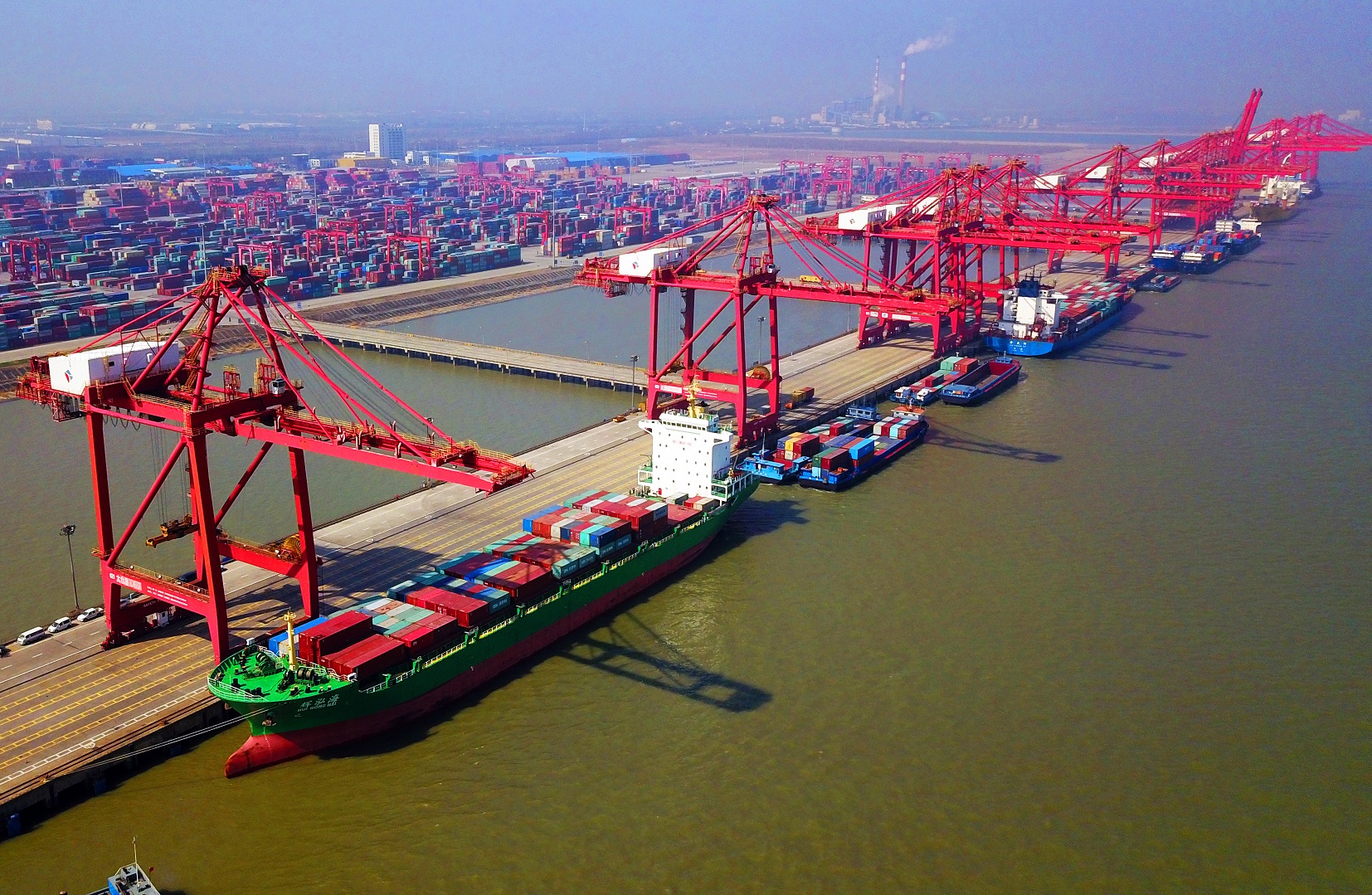 南通沿海首批10万吨级集装箱码头通过验收|南通市_新浪财经_新浪网