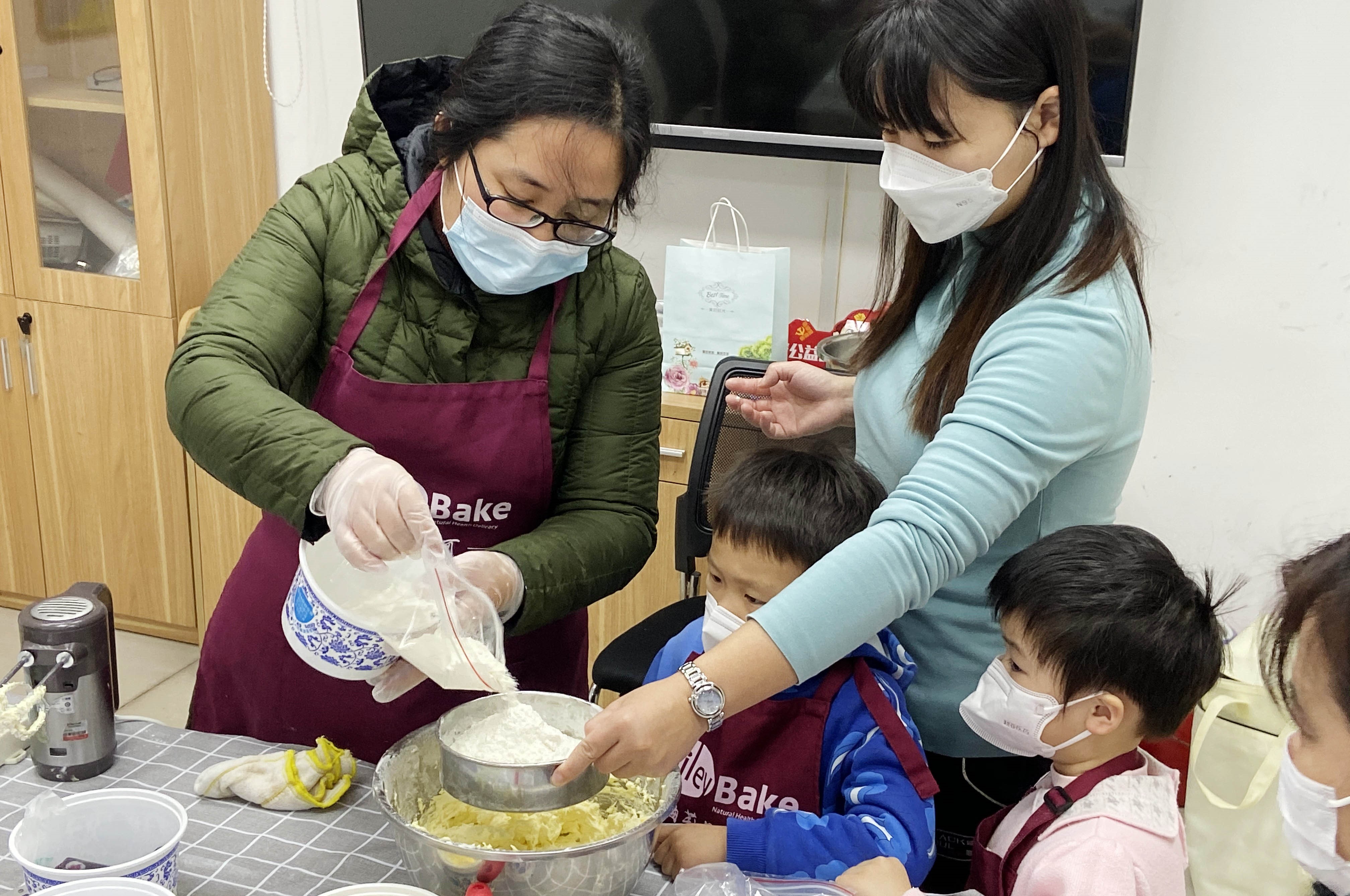 学生果酱画作品展示（指导老师：黄林芳）-旅游与交通管理学院